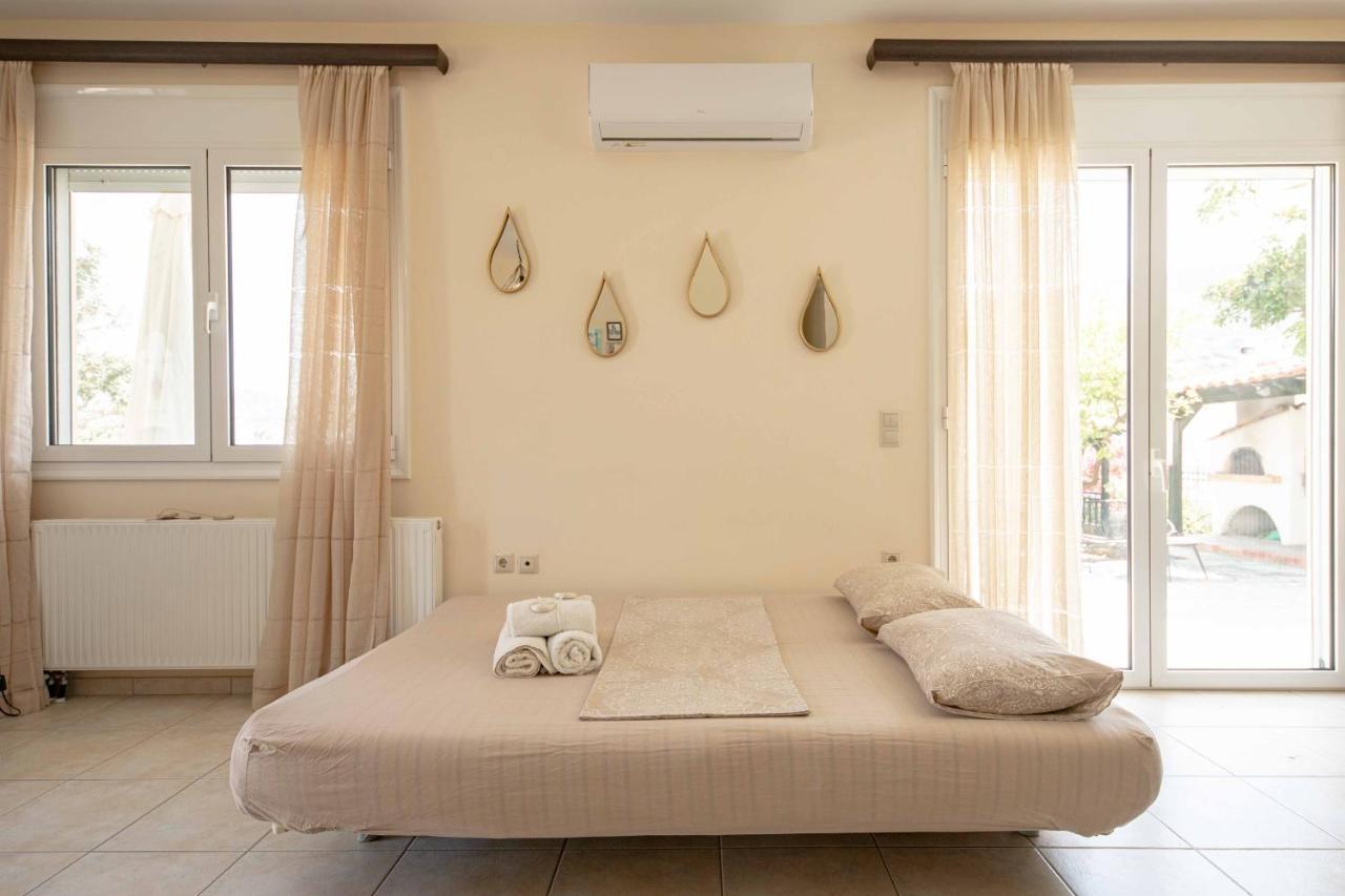 Villa Melenia For Family Holidays By The Beach Agia Pelagia  Exterior photo